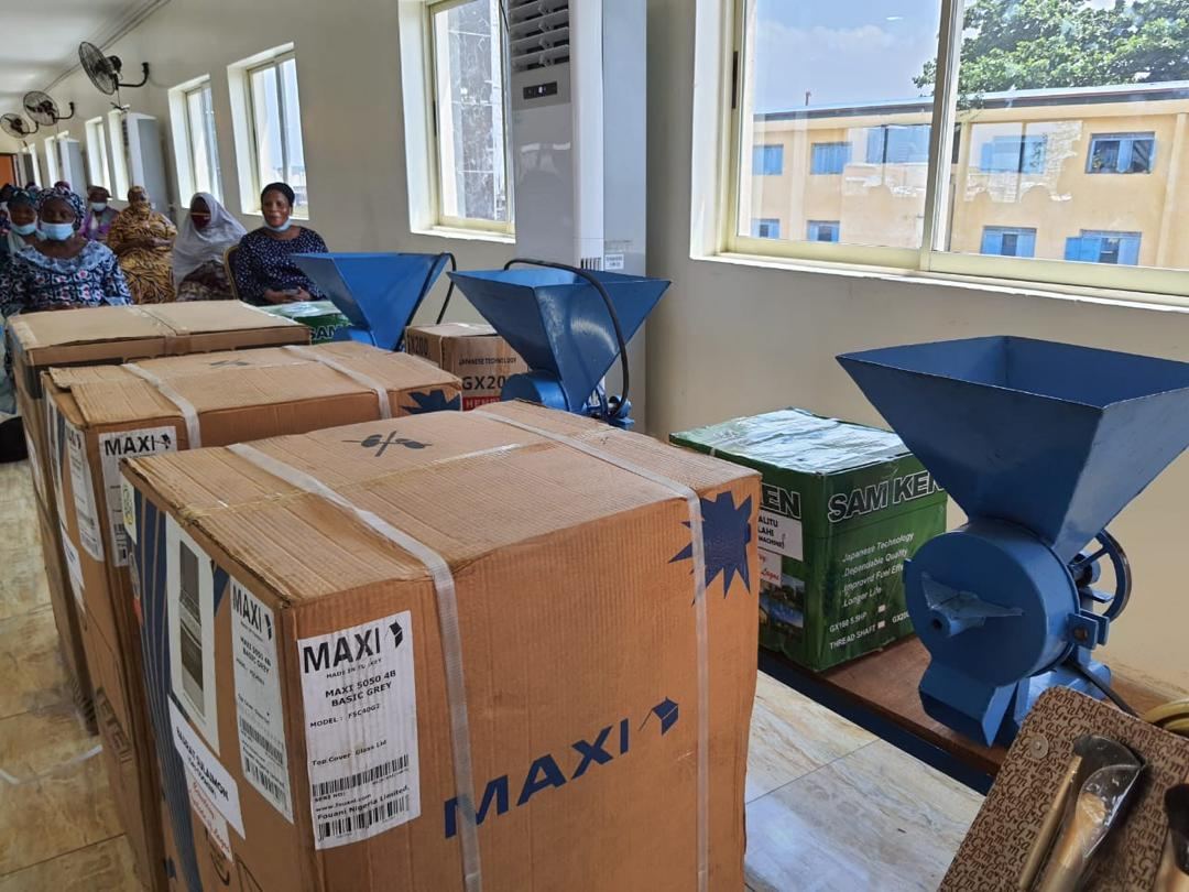Grinding machines and equipment prepared for distribution